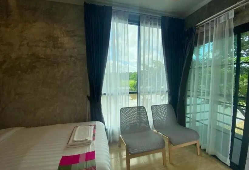 Superior-perhehuone, ชิดชายชล รีสอร์ท น่าน