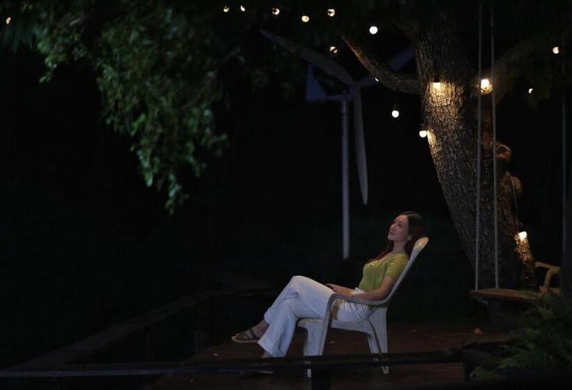 Családi Szoba, ชิดชายชล รีสอร์ท น่าน