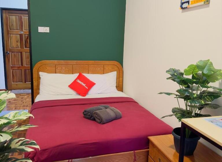 חדר בסיסי, 100 Oastel Coliving