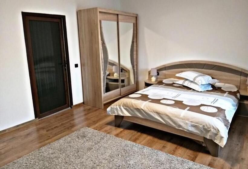 اتاق لوکس, Pensiunea Casa Nușa