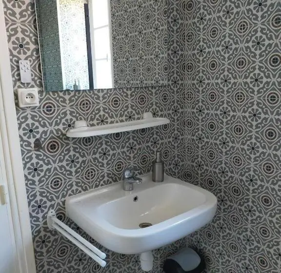 スタンダードルーム, Chambre D Hôtes Se Sentir Libre Noisette