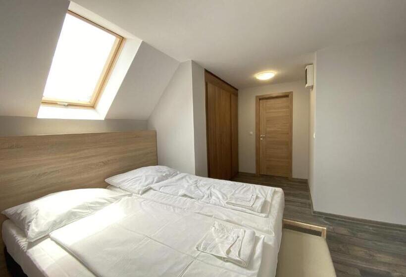 침실 2개 아파트, Kis Szieszta Panzió