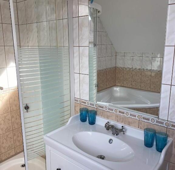 침실 2개 아파트, Kis Szieszta Panzió