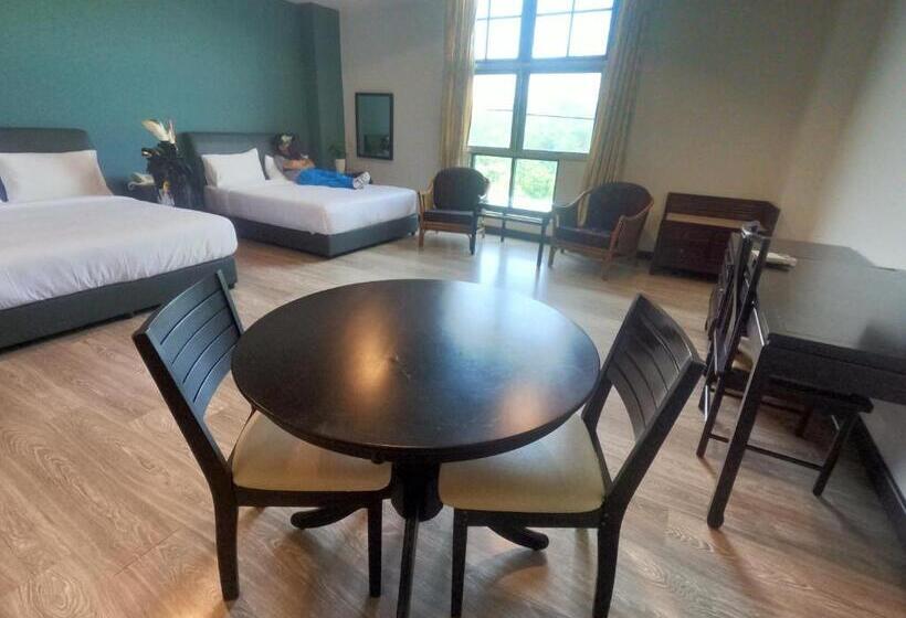 חדר משפחתי נוף לגינה, Bukit Beruntung Resort