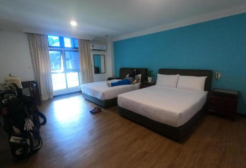 Семейный Номер Вид на Сад, Bukit Beruntung Resort
