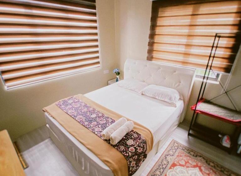 Studio Standard Widok Basen, Tc Maya Abaya