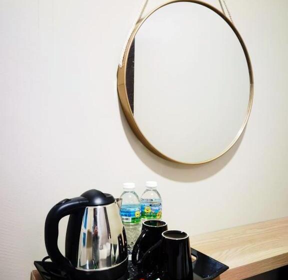 סוויטת סופריור, Tc Maya Abaya