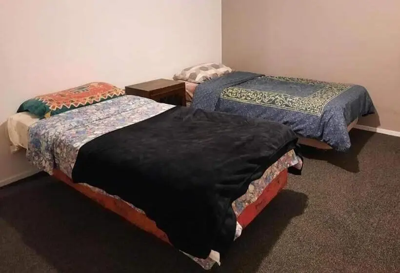 バス共有のスタンダードルーム, City Budget Accommodation