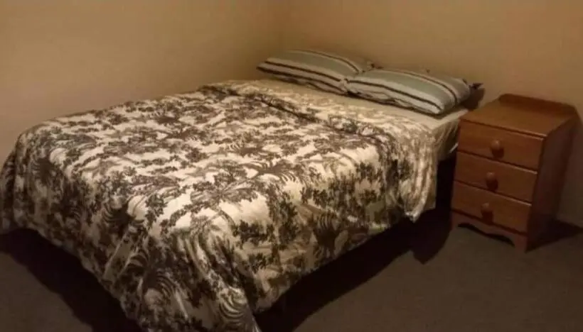 バス共有のスタンダードルーム, City Budget Accommodation