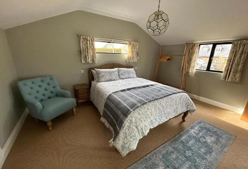 Talo 1 Makuuhuone, The Cabin At The Croft   Idyllic Rural Retreat Perfect For Couples And Dogs