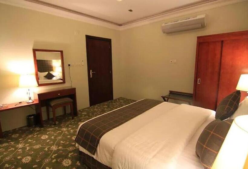 استودیوی استاندارد, بنان فال للشقق المخدومة