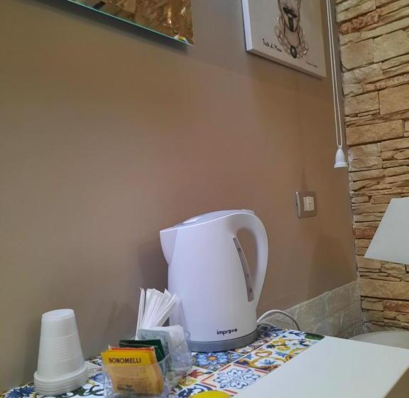 标准间, Giuchi Bed E Breakfast