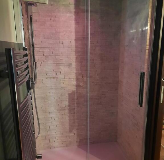 标准间带阳台, Giuchi Bed E Breakfast