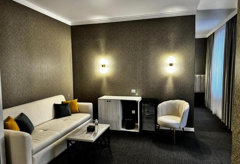 اتاق خانوادگی, Bursa