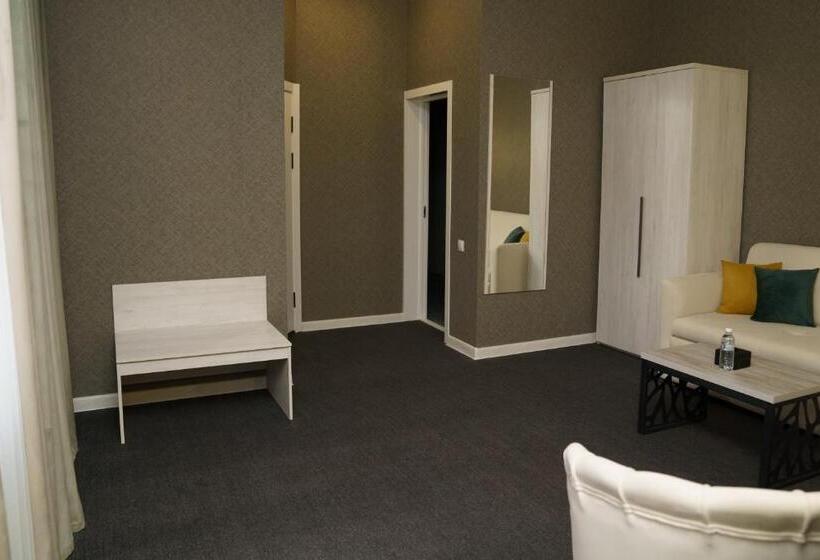 اتاق خانوادگی, Bursa