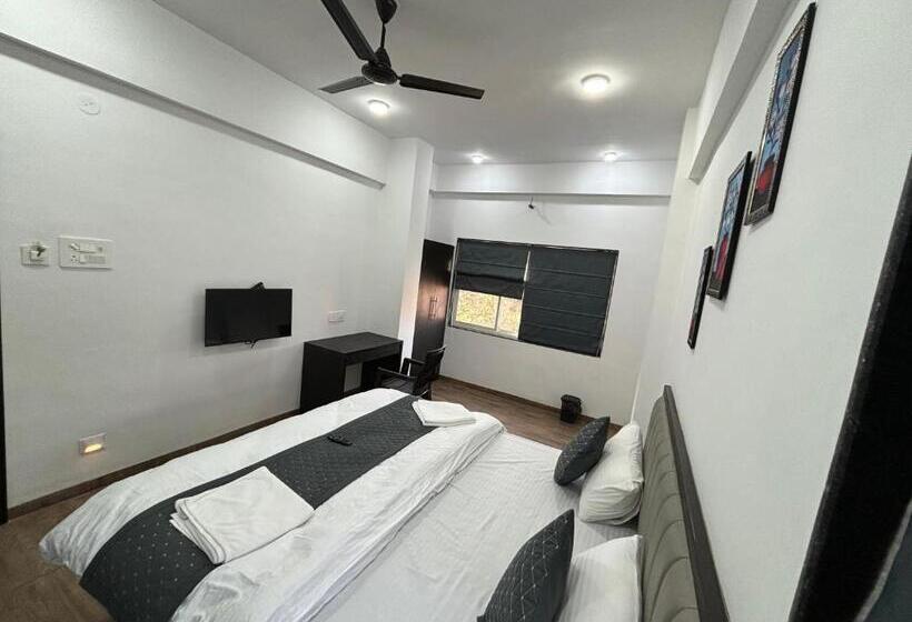 חדר דלוקס, Sunny Executive