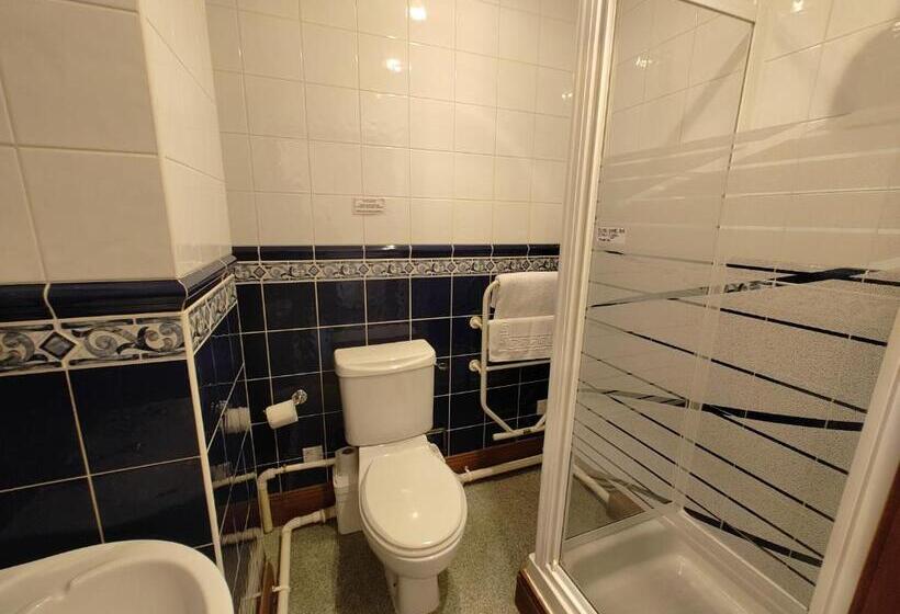 חדר סטנדרט, The Golden Cup   Yoxall