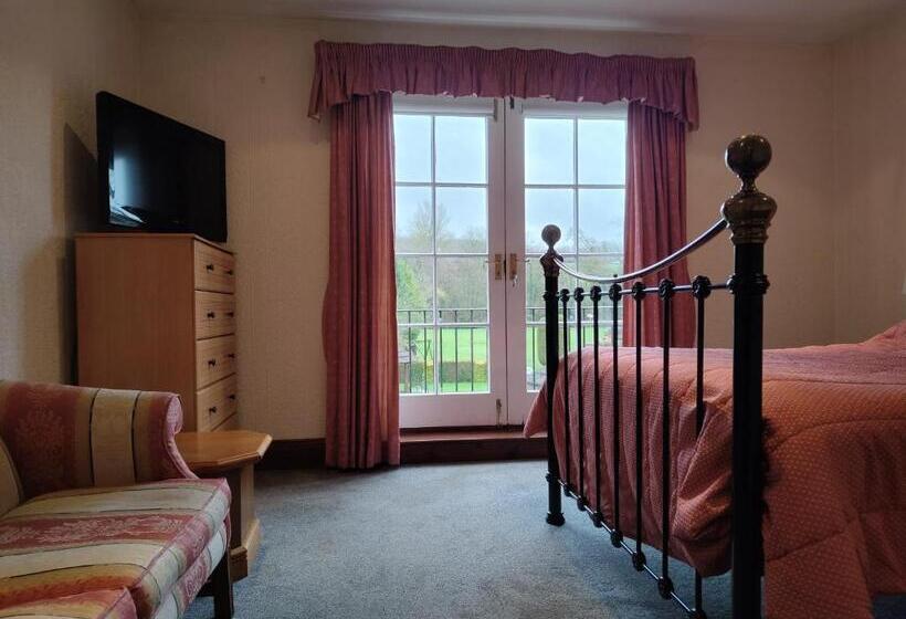 חדר סטנדרט, The Golden Cup   Yoxall