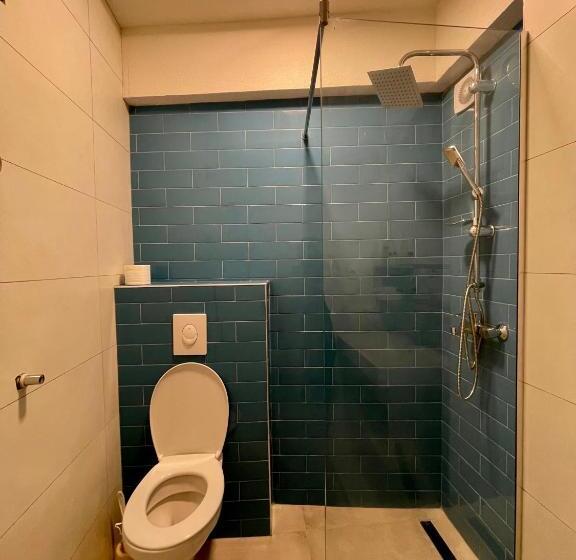 Standard 3 Pers. Værelse, Villaradozda