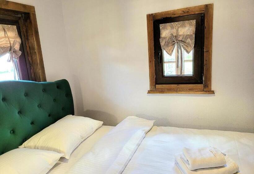 Номер Economy, Casuta Cu Mar De La Joyard