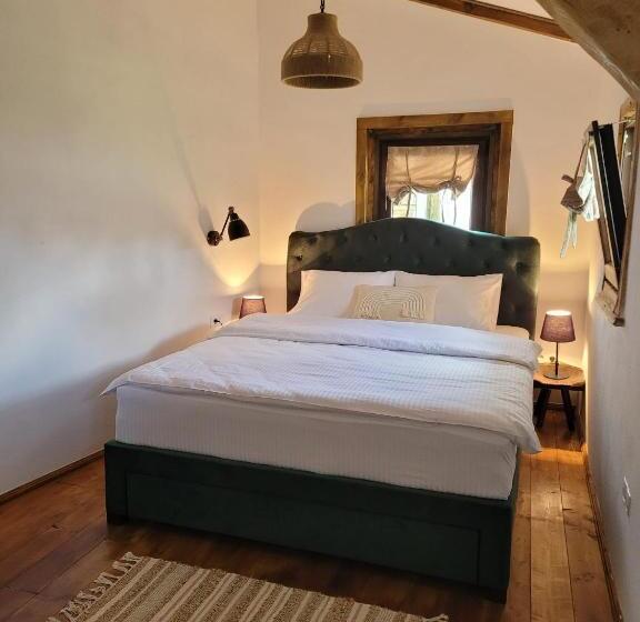 Номер Economy, Casuta Cu Mar De La Joyard