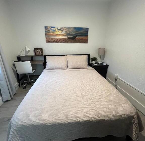 Pokój Standard, Sunshine State Of Mind Studio