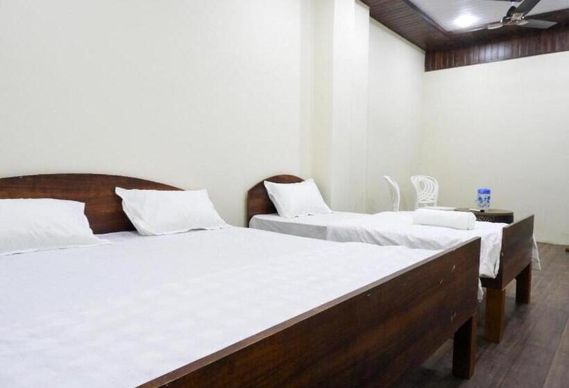 Habitació Triple Estàndard, Ujjayini Home Stay