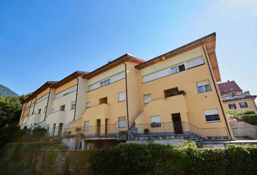 Номер Стандарт Вид на Сад, Varenna Guest House 2