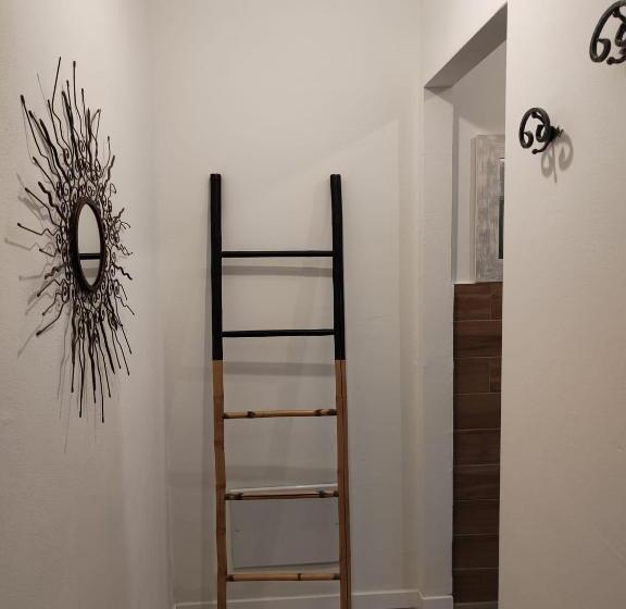 Номер Deluxe Кровать Кинг, Varenna Guest House 2