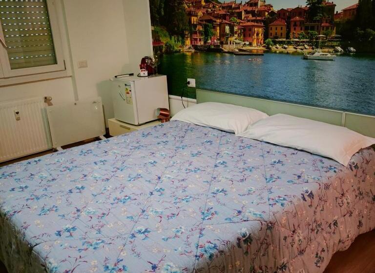 Номер Стандарт Вид на Сад, Varenna Guest House 2
