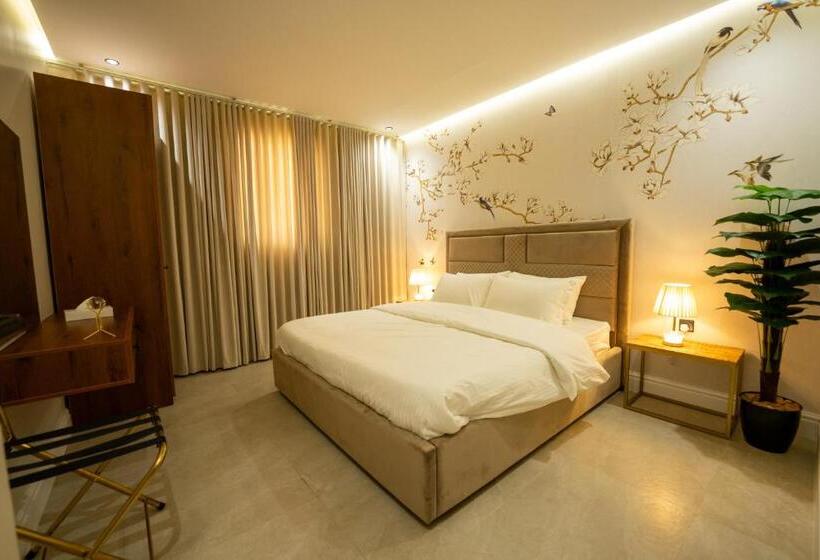 Апартаменты 1 Спальня с Террасой, شقق درر المفروشة تصميم إيطالي دخـول ذاتي