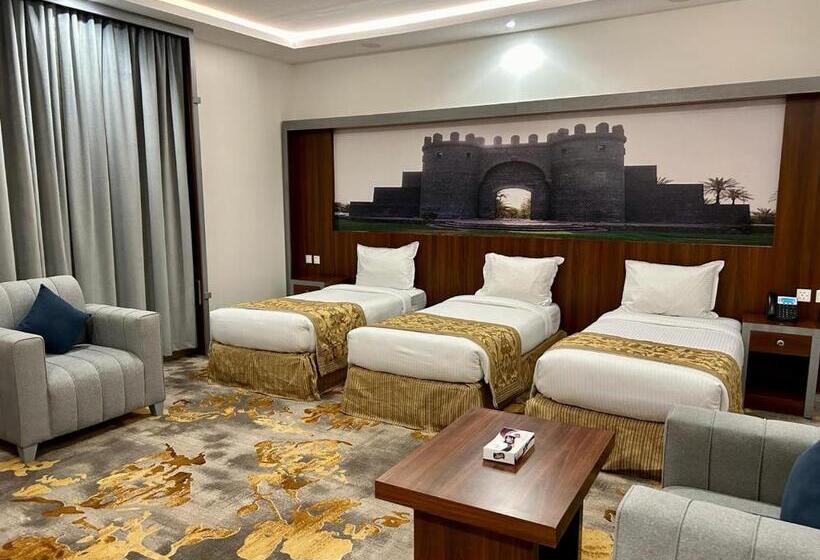 غرفة قياسية ثلاثية, فندق بلانتي 2