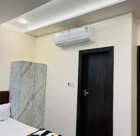 اتاق استاندارد, Hariom Palace