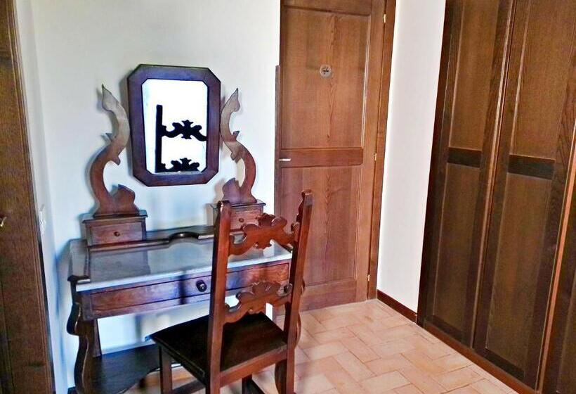 חדר סטנדרט עם מרפסת, La Collina Dei Venti