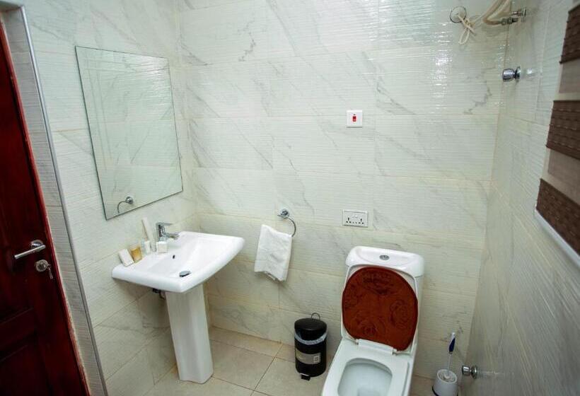 اتاق استاندارد یک نفره, Royal N