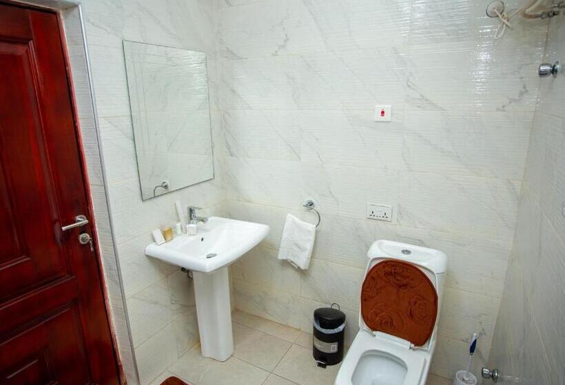 اتاق استاندارد یک نفره, Royal N