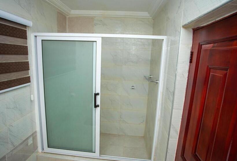 اتاق استاندارد یک نفره, Royal N