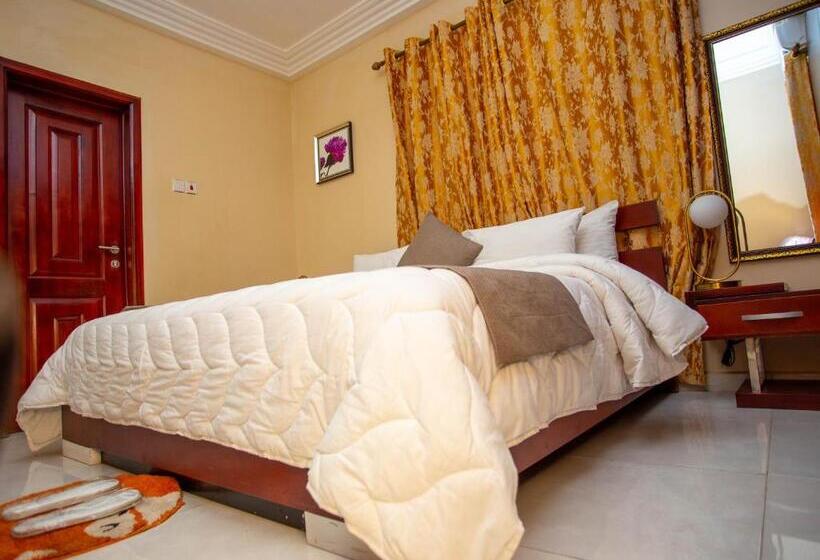 اتاق سوپریور با تخت بزرگ, Royal N