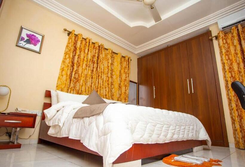 اتاق سوپریور با تخت بزرگ, Royal N