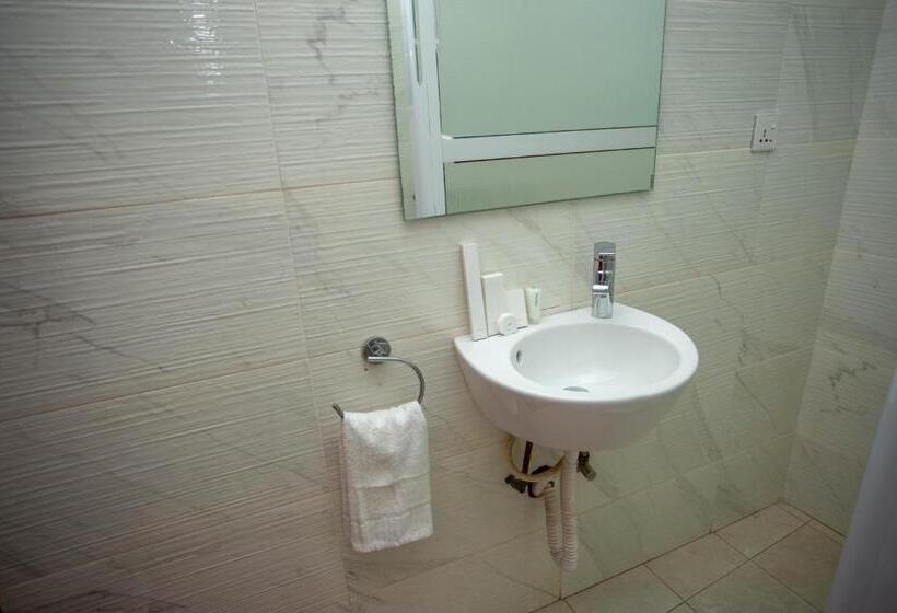 اتاق سوپریور با تخت بزرگ, Royal N