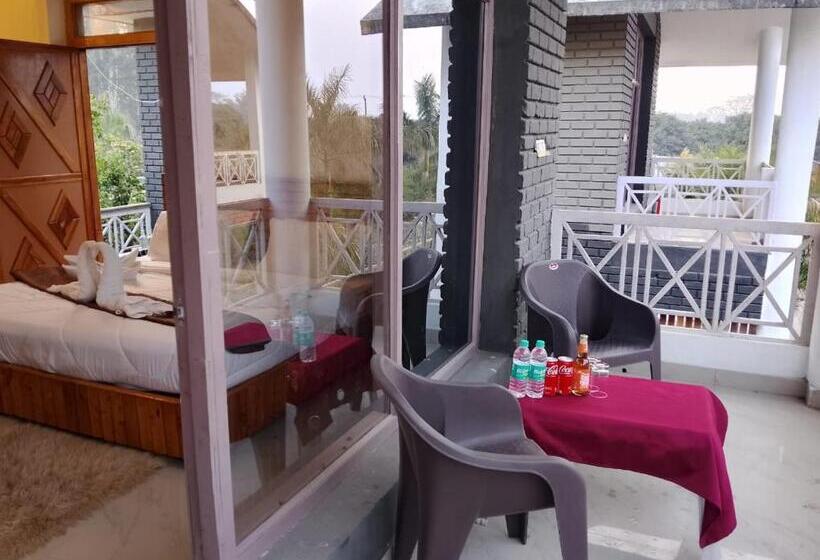 סטודיו סטנדרט עם מרפסת, The Farmerian Resort