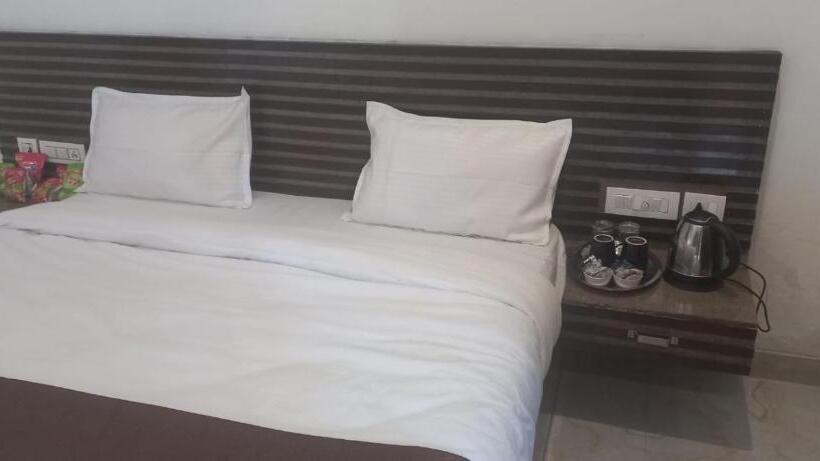 חדר סופריור, The Farmerian Resort