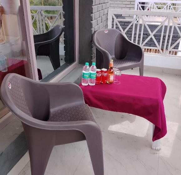 סטודיו סטנדרט עם מרפסת, The Farmerian Resort