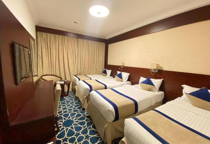 4인용 스탠다드 룸, Waha