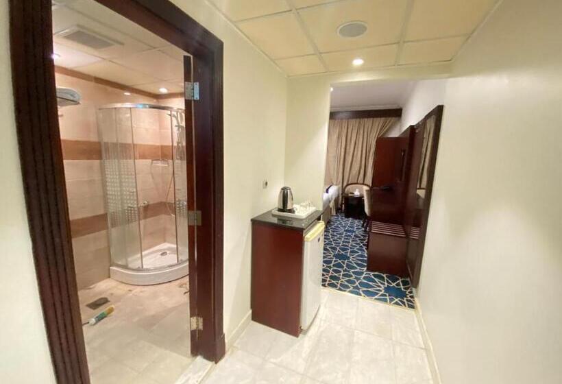 스탠다드 룸 킹사이즈 침대, Waha