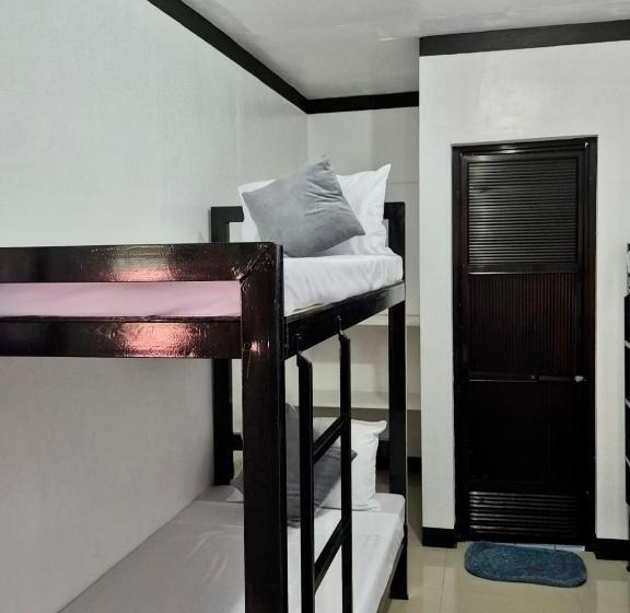 חדר משפחתי, Casa Olivia