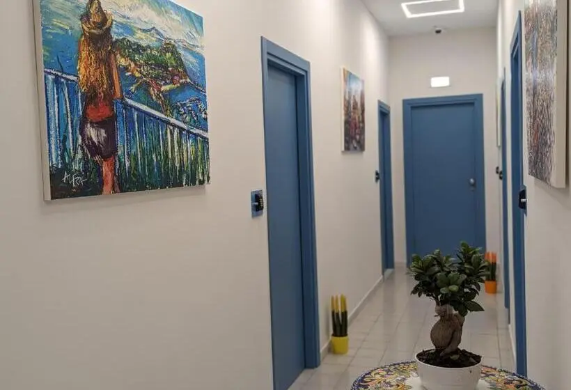 استودیوی استاندارد با چشم‌انداز دریا, Villa Carosino