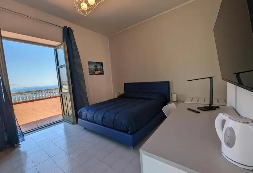 استودیوی استاندارد با چشم‌انداز دریا, Villa Carosino