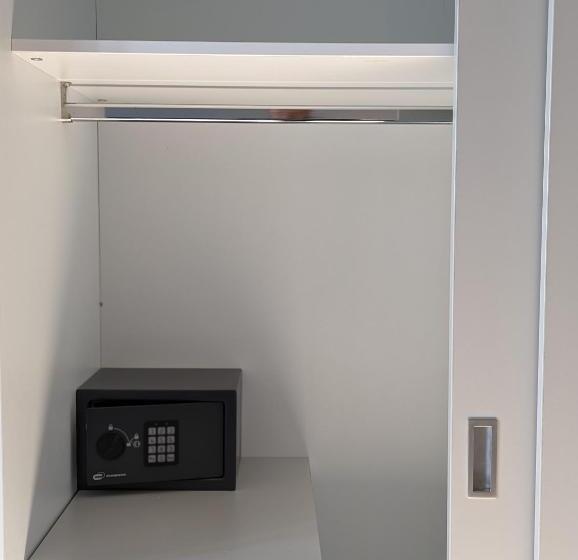 海の見えるスタンダードスタジオ, Villa Carosino