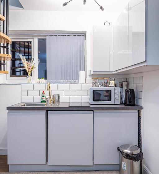 Дом 1 Спальня, Bv Homely Aparthotel Almondbury Huddersfield
